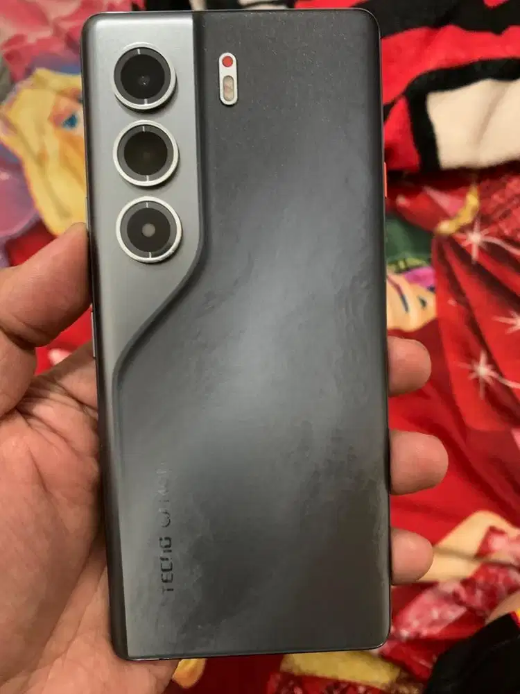 tecno camon 40 pro 5g batangan