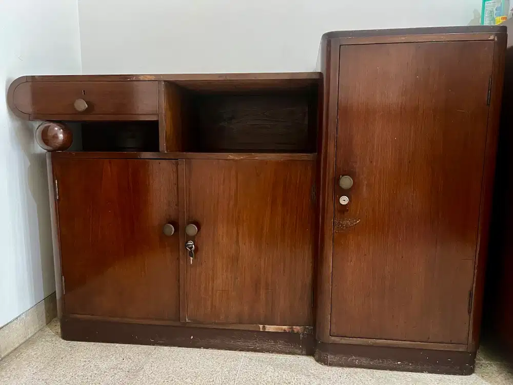 Lemari Bufet Jati Asli