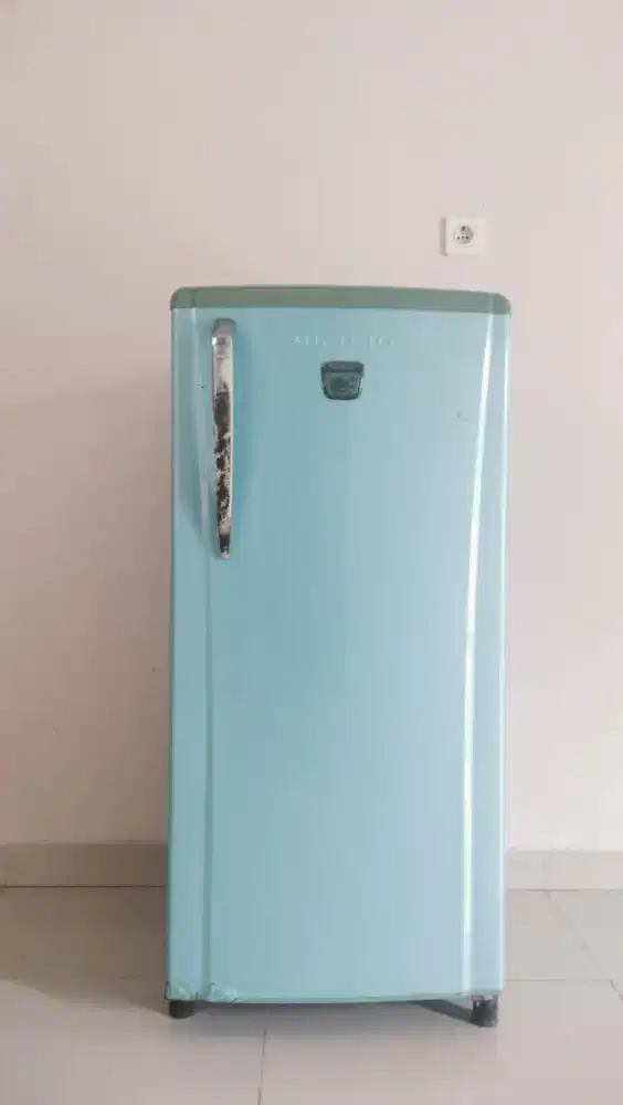 Kulkas Toshiba Glacio