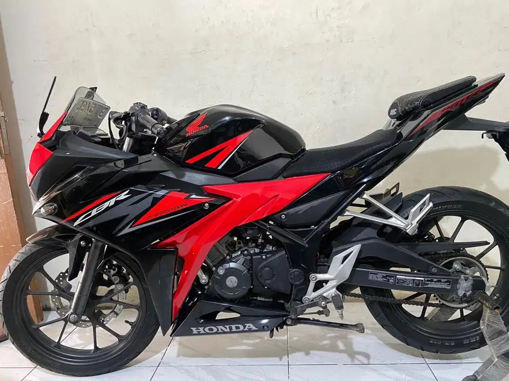 DIJUAL HONDA CBR 150 TAHUN 2019 PAJAK DAN KALENG PANJANG