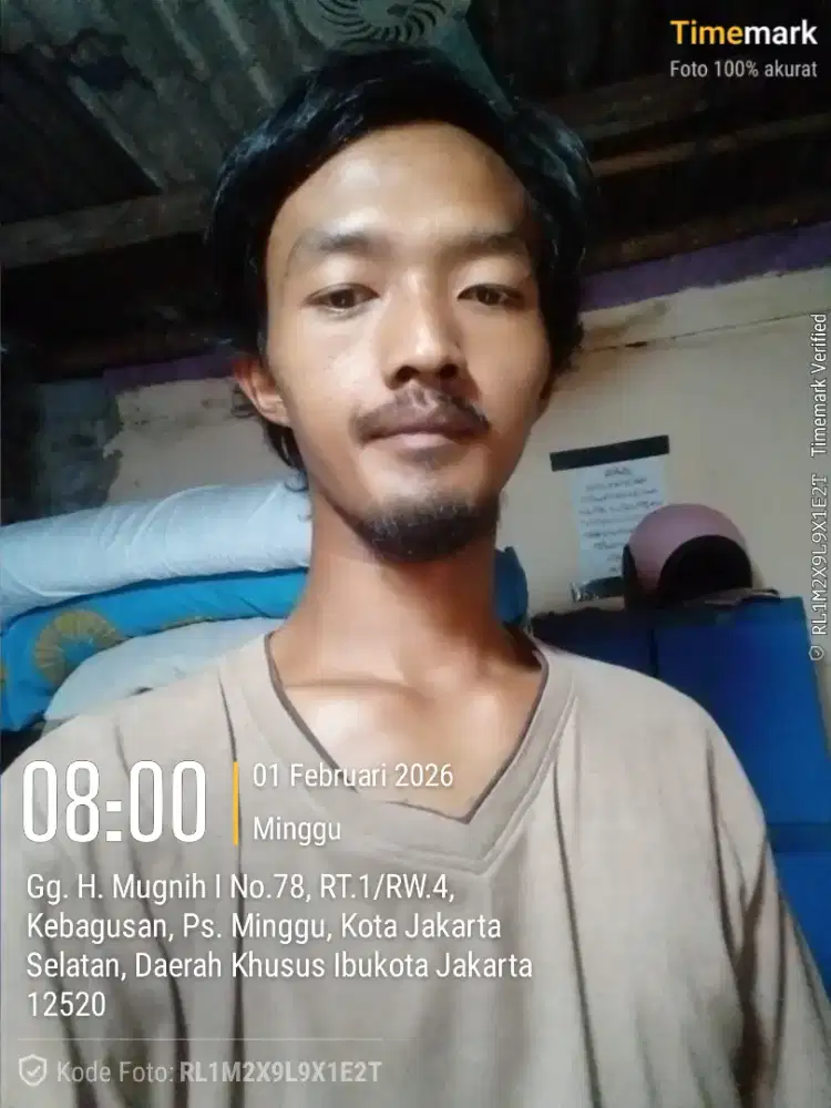 Nyari kerjaan apa aja yg penting halal