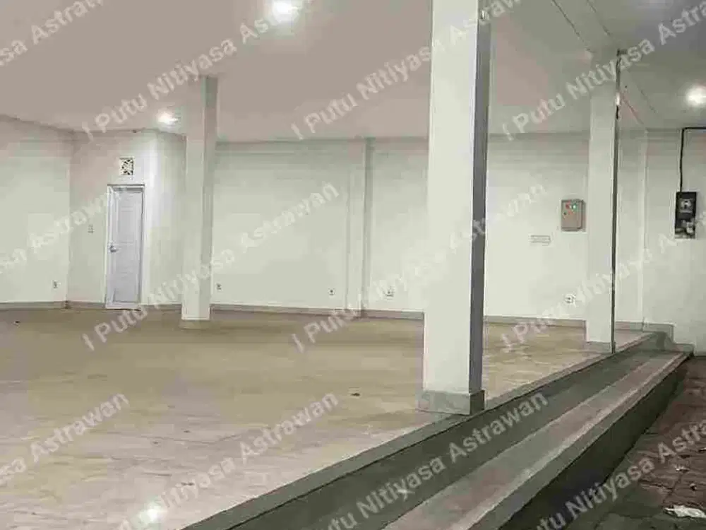 DIKONTRAKKAN Toko Baru di Jl Raya Canggu Pererenan, Area Berkembang & Ramai