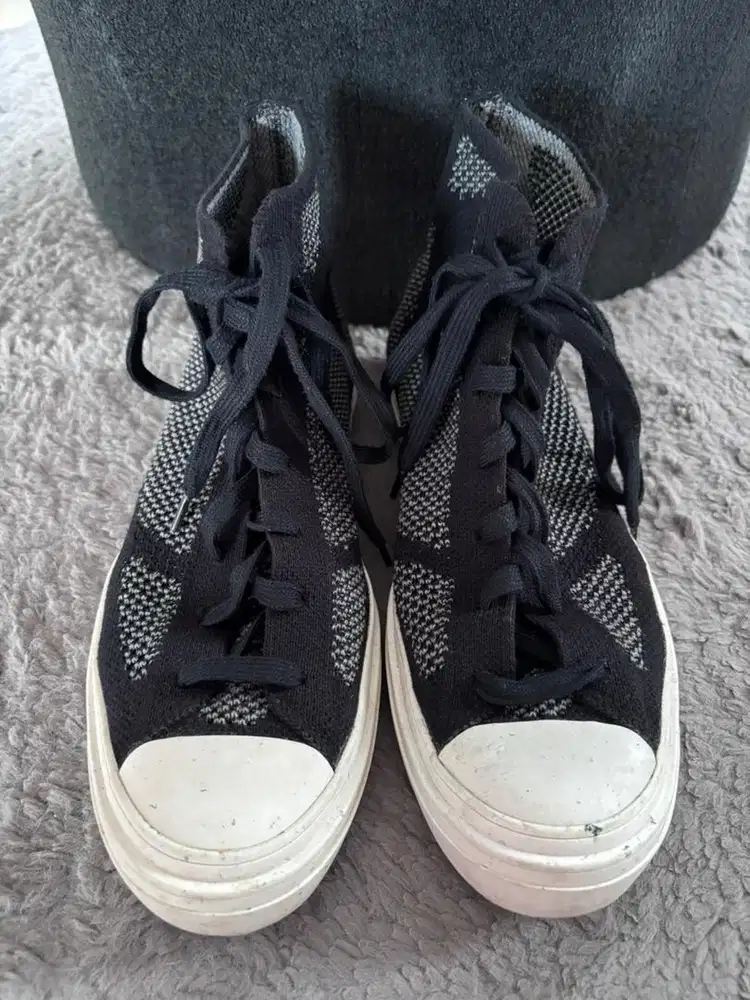 sepatu converse size 44 original