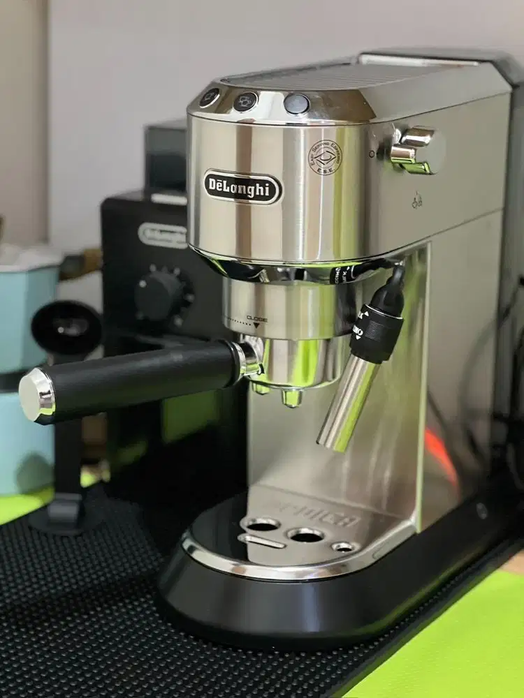 Delonghi Dedica EC865 Espresso Maker + KG79 Grinder