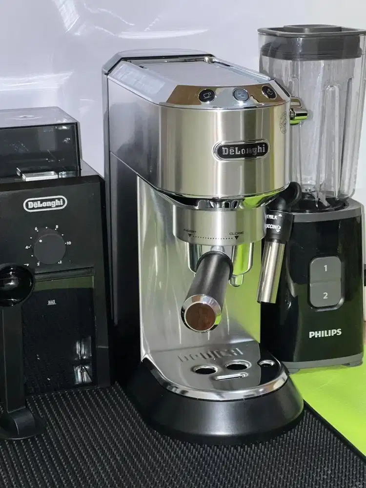 Delonghi Dedica EC865 Espresso Maker + KG79 Grinder
