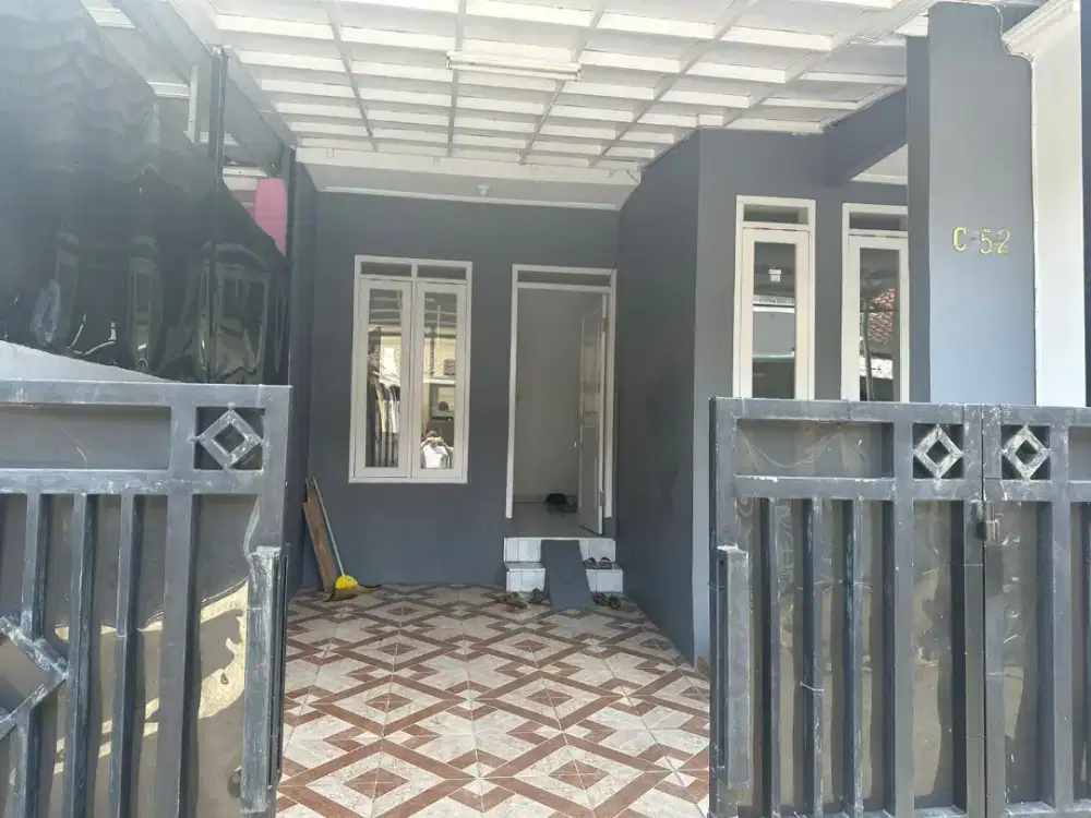 Rumah di kontrakan di pondok karisma residence