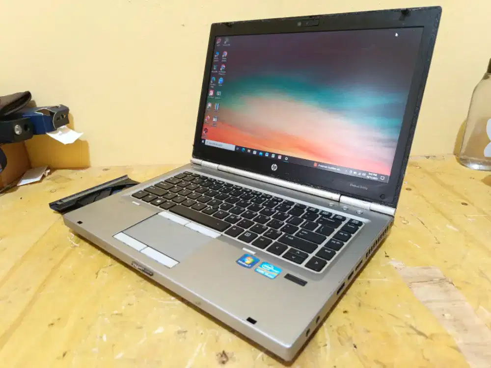 Laptop Hp Elitebook 8470P Core i5 Gen 3 Ram 4Gb Hdd 320Gb Jual Cepet
