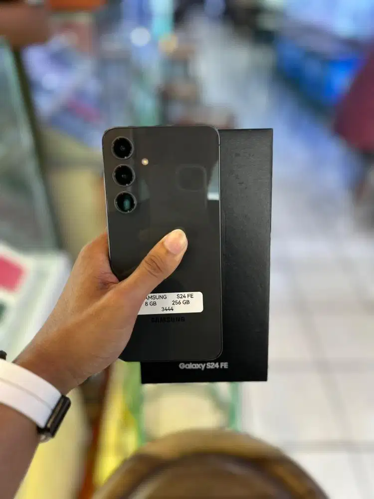 Samsung s24 fe 8/256gb