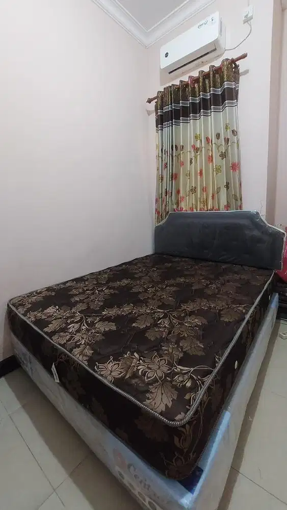 TEMPAT TIDUR MERK CENTRAL UKURAN 160x290