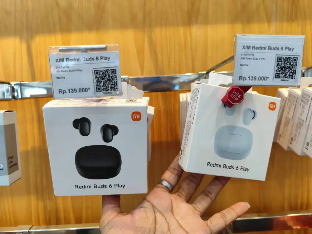 Aksesoris xiaomi ready masih segel garansi resmi bisa lamgsung ke toko