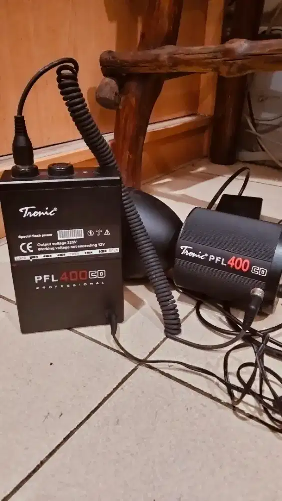 Lampu tronic pfl 400CO