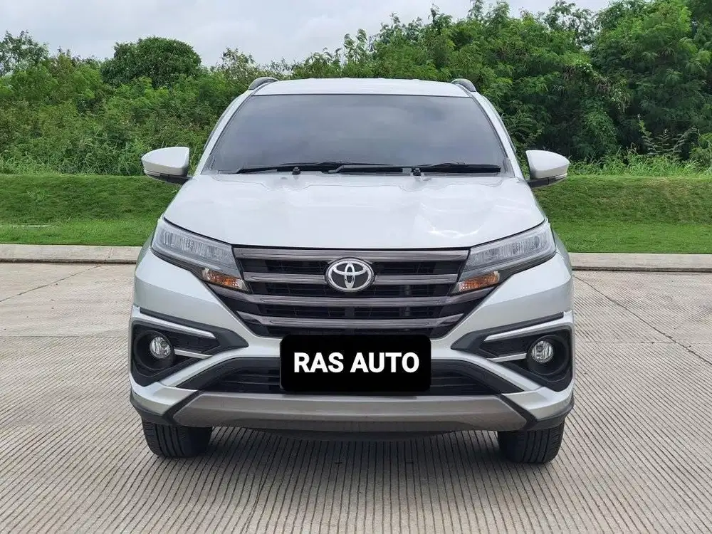[ TDP 15 jt ]  Toyota Rush 1.5 GR Sport AT 2022 Silver