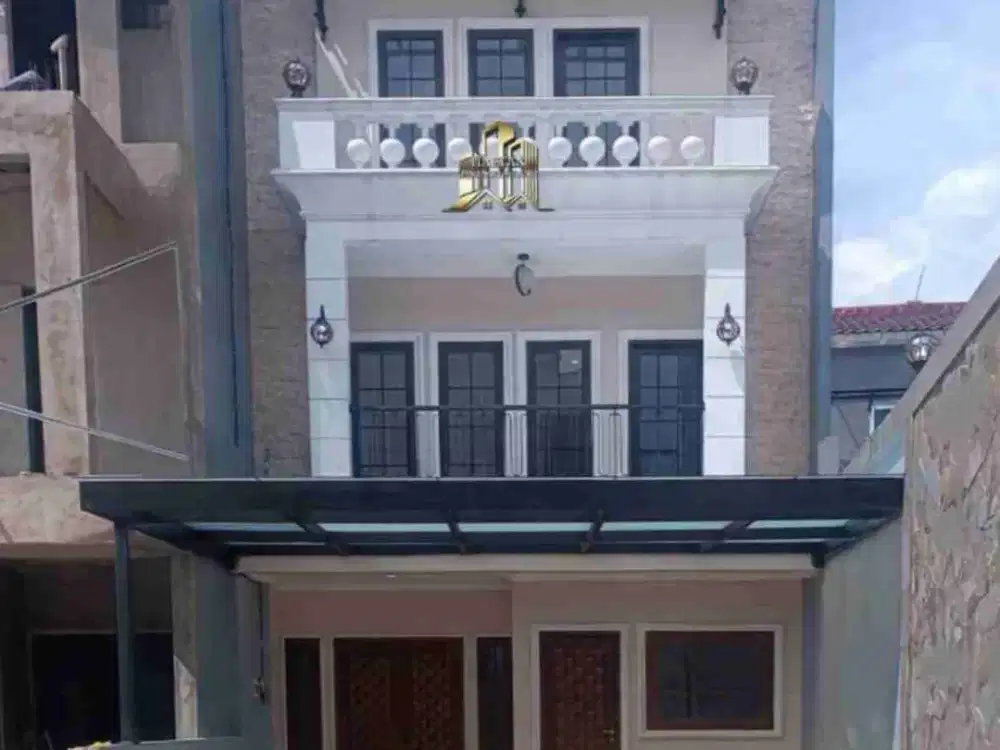 Dijual Rumah 3 Lantai Siap Huni Dalam Komplek Di Jagakarsa
