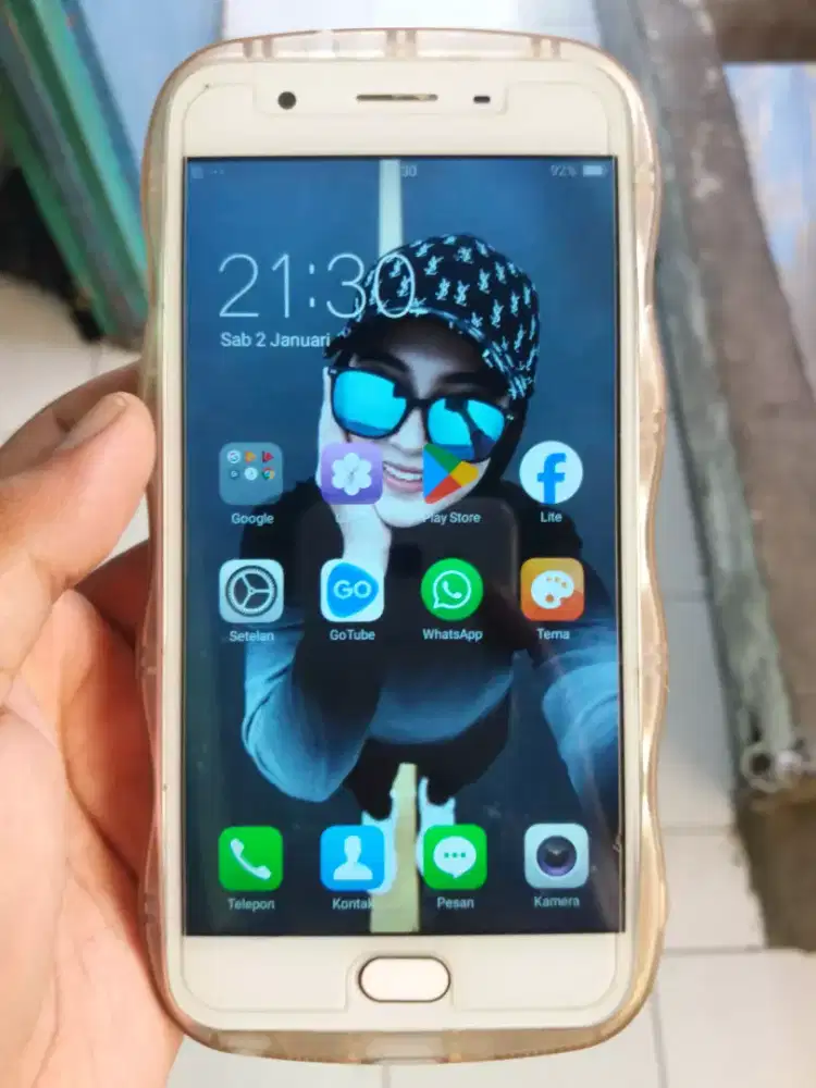 Oppo F1s 4G 4/32 layar 5.5 inchi tt/barter