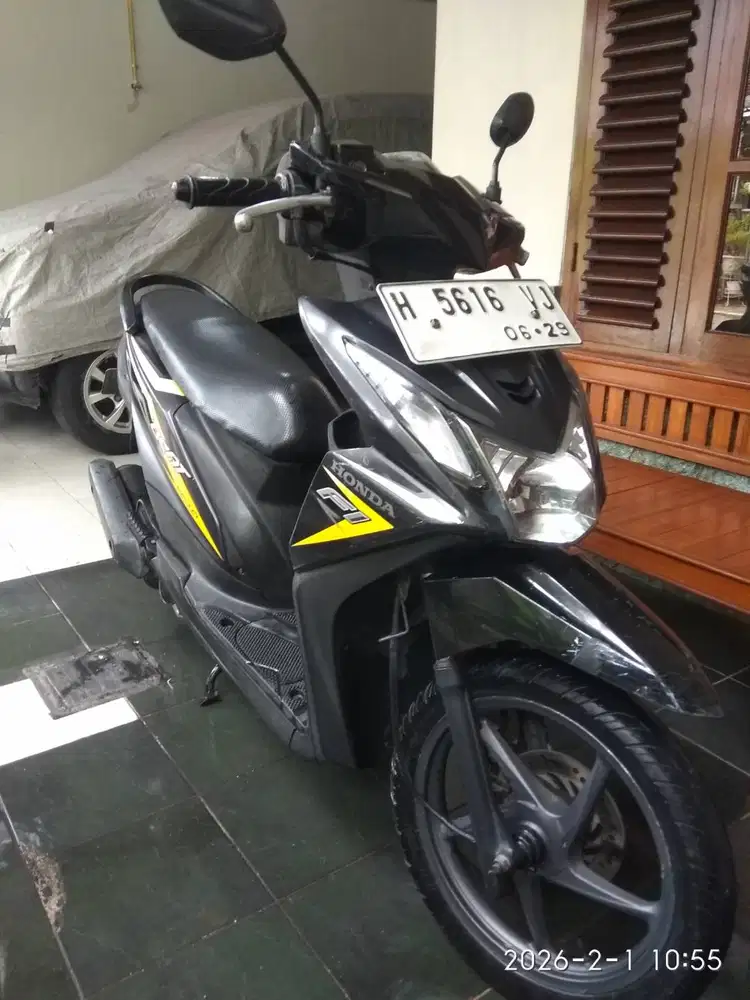 JUAL BU:HONDA BEAT 2014 CW FI  Sporty Plat H Tgn 1 dari Baru Istimewa