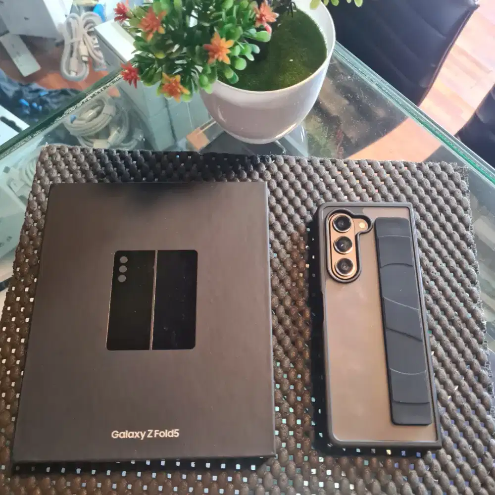 Samsung Galaxy Z Fold 5 12/512GB Fullset SEIN