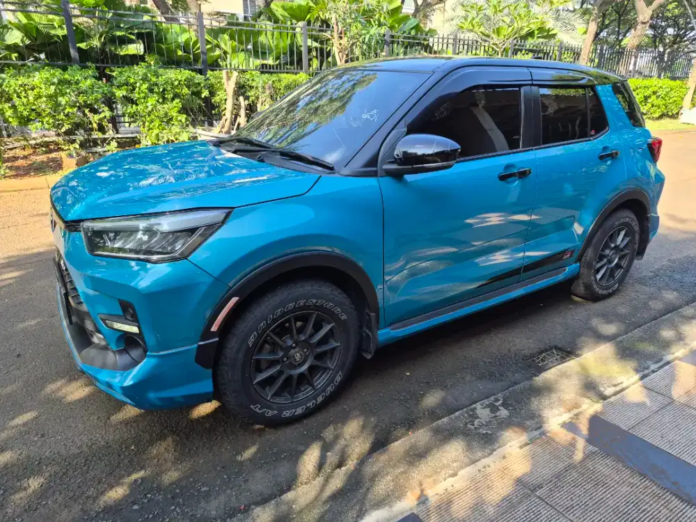 Toyota Raize GR Sport Turbo 1.0 TSS 2021 low km & siap pakai