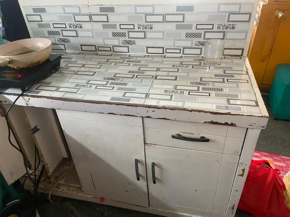 Lemari kitchen serbaguna