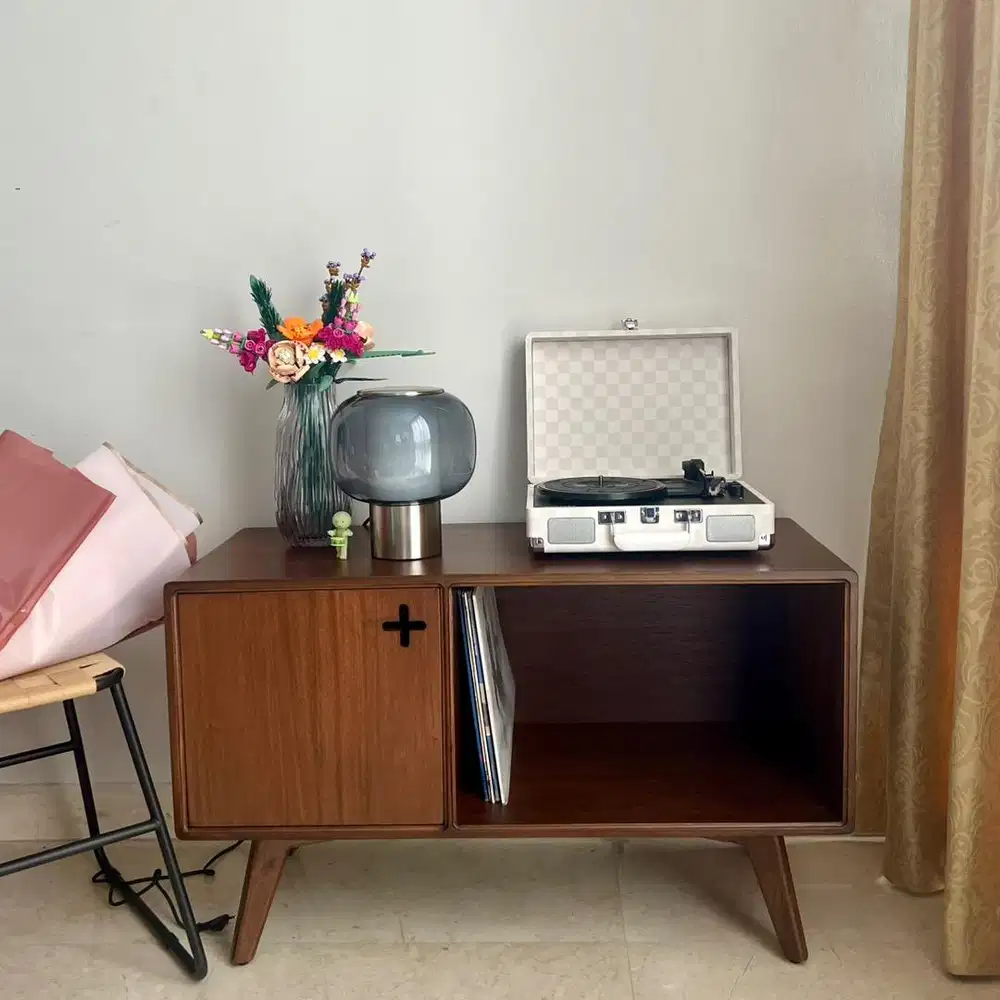 Rak Vinyl / Kayu Jati / Coffee Table