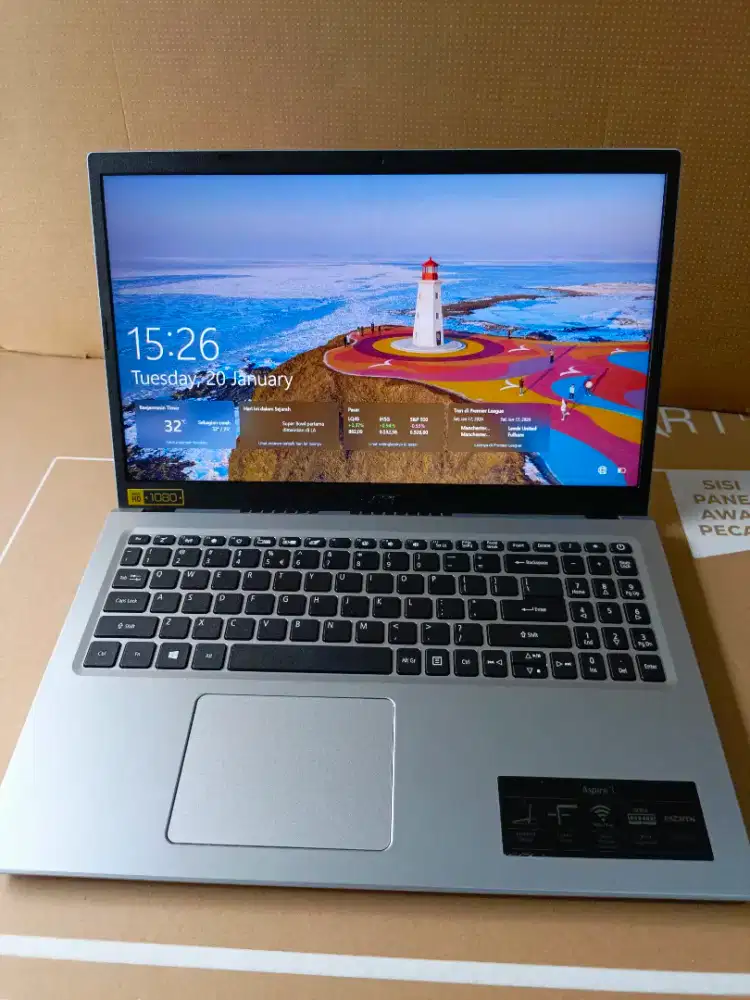 Laptop acer aspire 3 silver mulus siap pakai