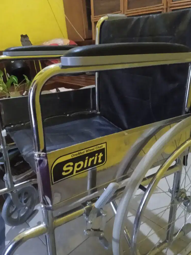 kursi roda spirit wheel chair