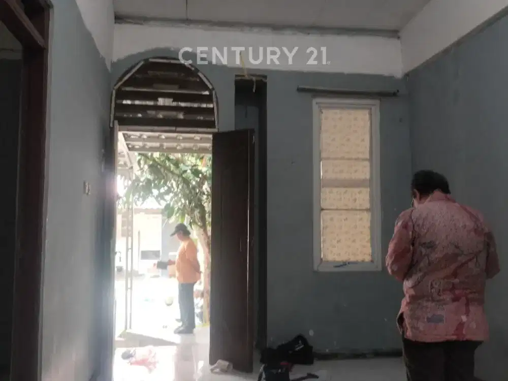 Taman  Lembah  Hijau  Lippo  Cikarang