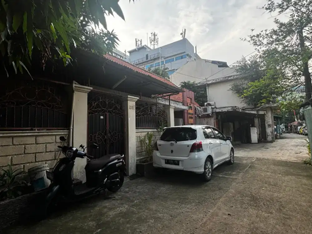 Rumah Di Area Komersil Jl. Wahid Hasyim, Dekat MH Thamrin, Jakarta Pusat