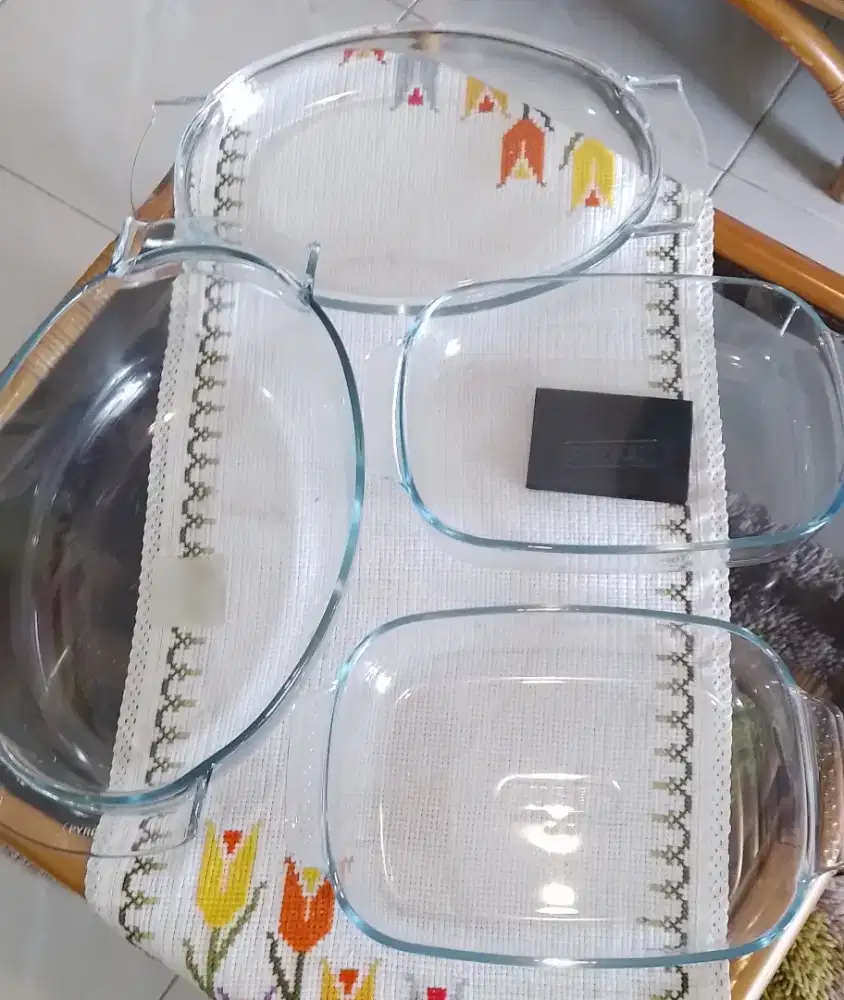 4 WADAH PYREX ANTIK