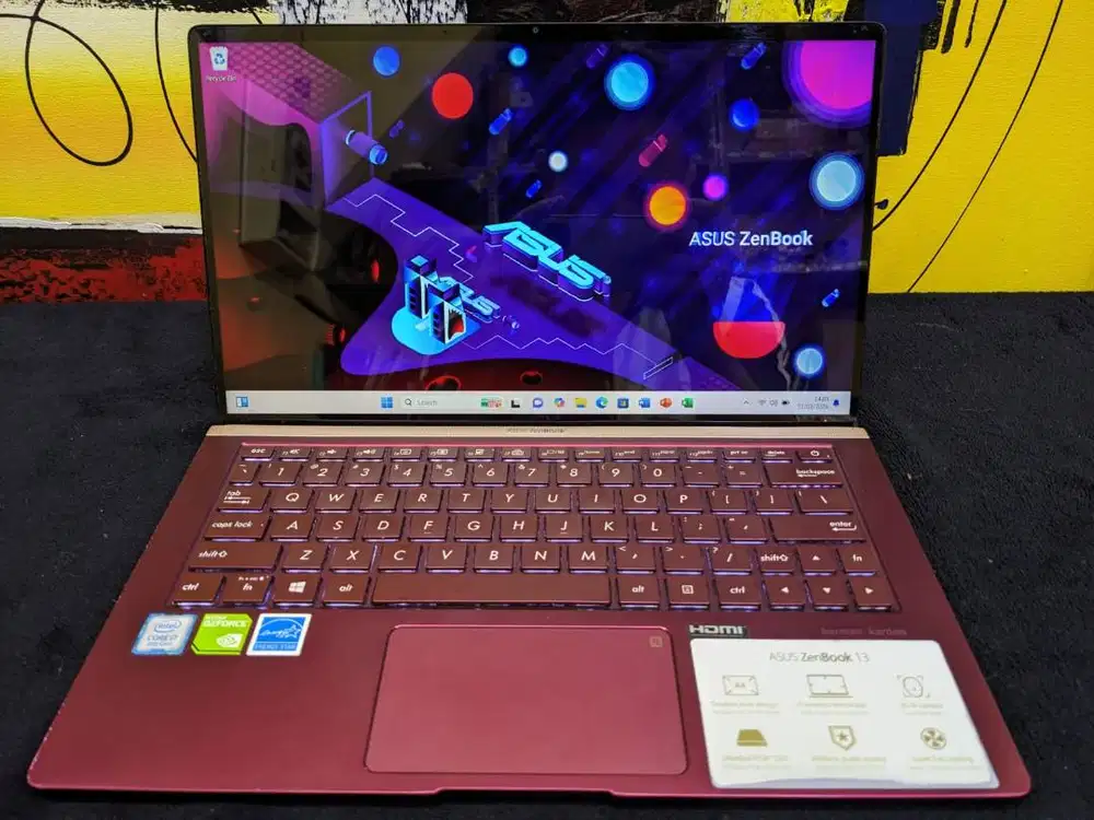 Laptop Asus ZenBook 13 Core i7 Gen 8 16/512 Nvidia MX150