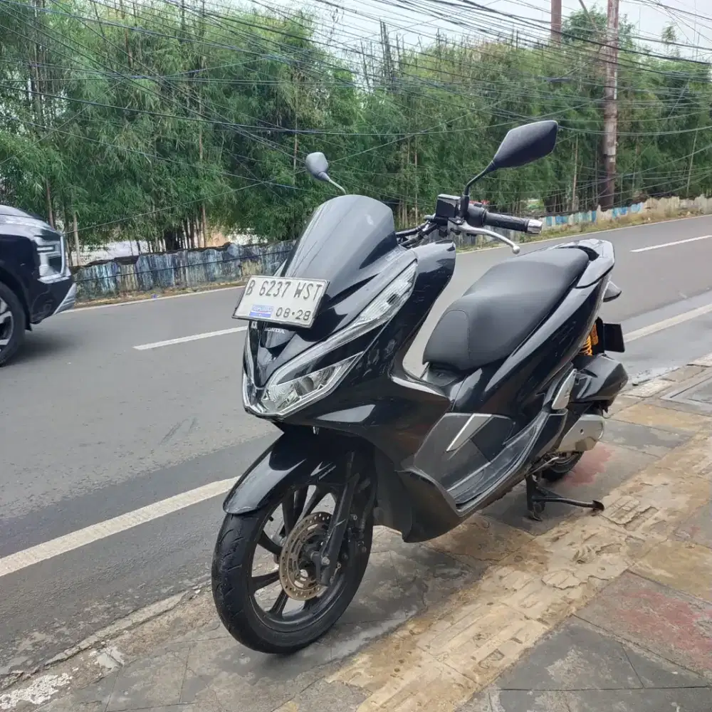 Honda PCX Non ABS 2018 Lengkap Bagus Mesin Aluss