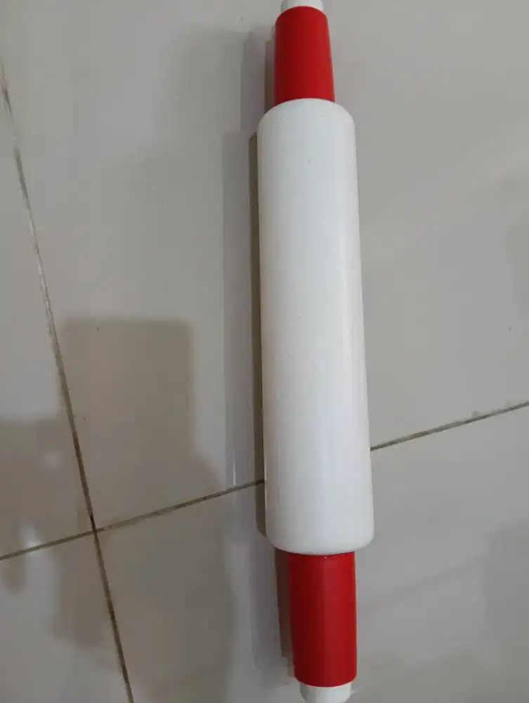 Dijual rolling adonan Tupperware