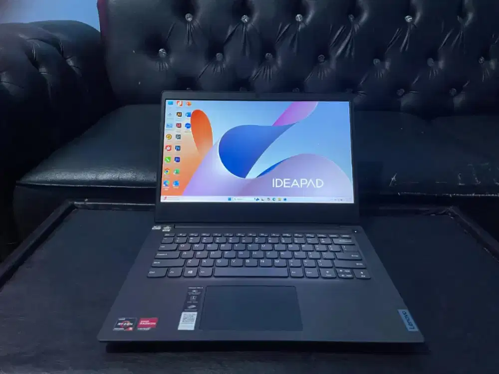 Terima jual beli laptop bekas macbook bekas iPad rusak atau matot