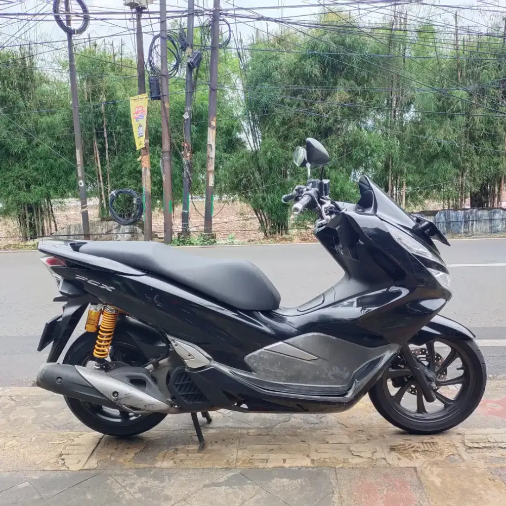 Honda PCX Non ABS 2018 Mesin Cakep Bagus Lengkap