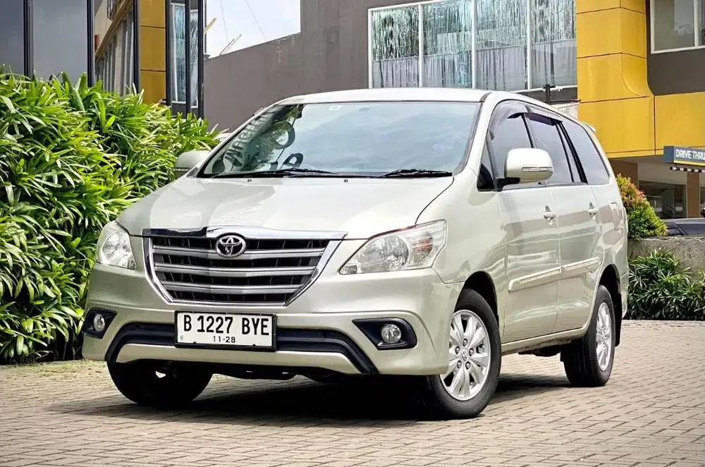 TOYOTA INNOVA 2.5 G AT DIESEL 2013 SILVER