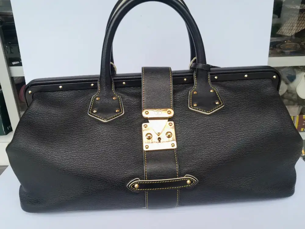 Tas Louis Vuitton Suhali Leather Black Original
