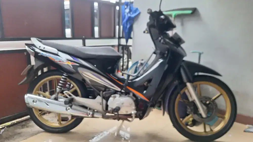 Honda karisma 2005