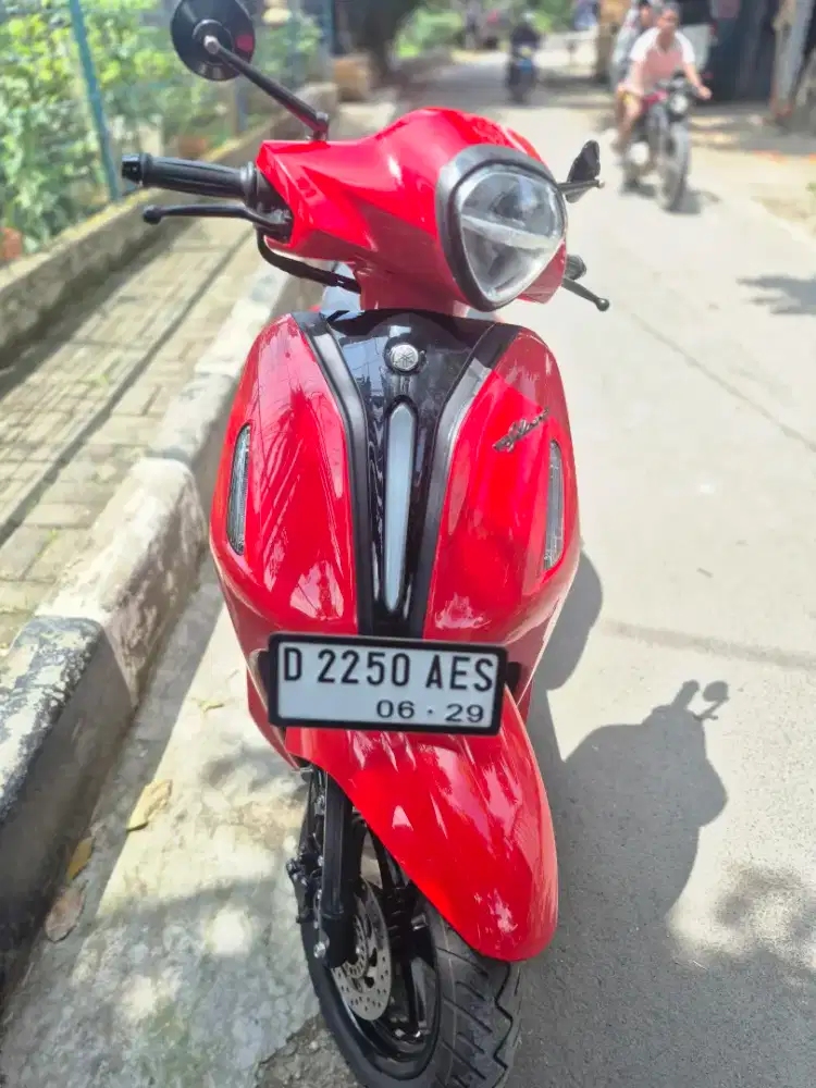 Yamaha filano merah