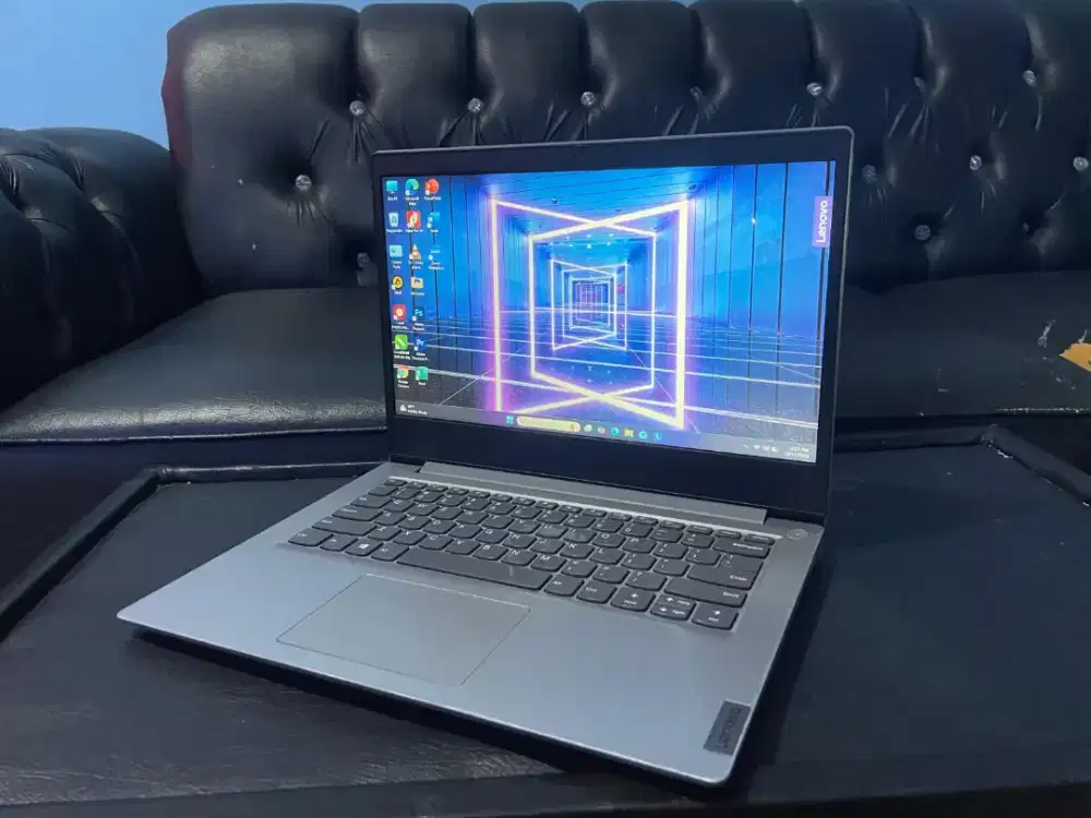 Terima jual beli laptop bekas macbook bekas iPad rusak atau matot