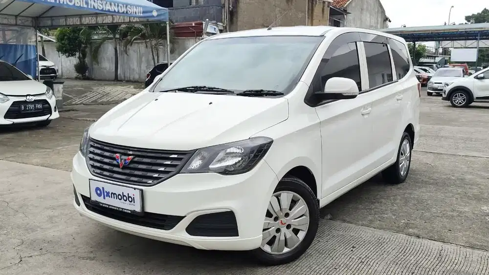 LIKE NEW - Wuling Confero S 1.5 Bensin-MT 2023