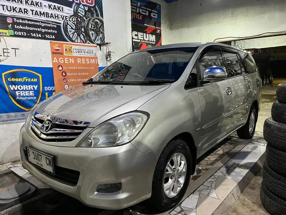 INNOVA V 2.0 MT 2007