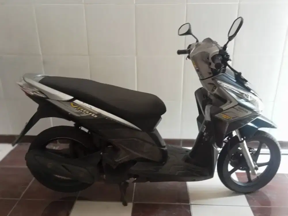 Vario 110 Tahun 2009 CBS Lengkap Original