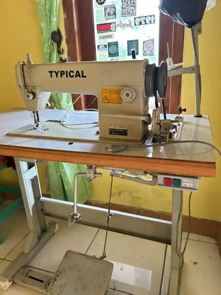 Mesin jahit typical bekas rasa baru
