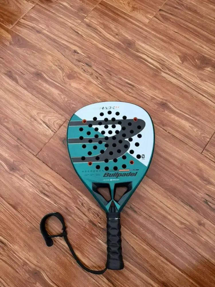 Jual Bullpadel Hack 04 by Paquito Navarro