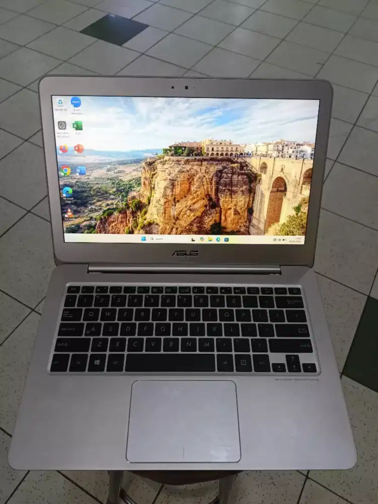 Jual asus ux305
