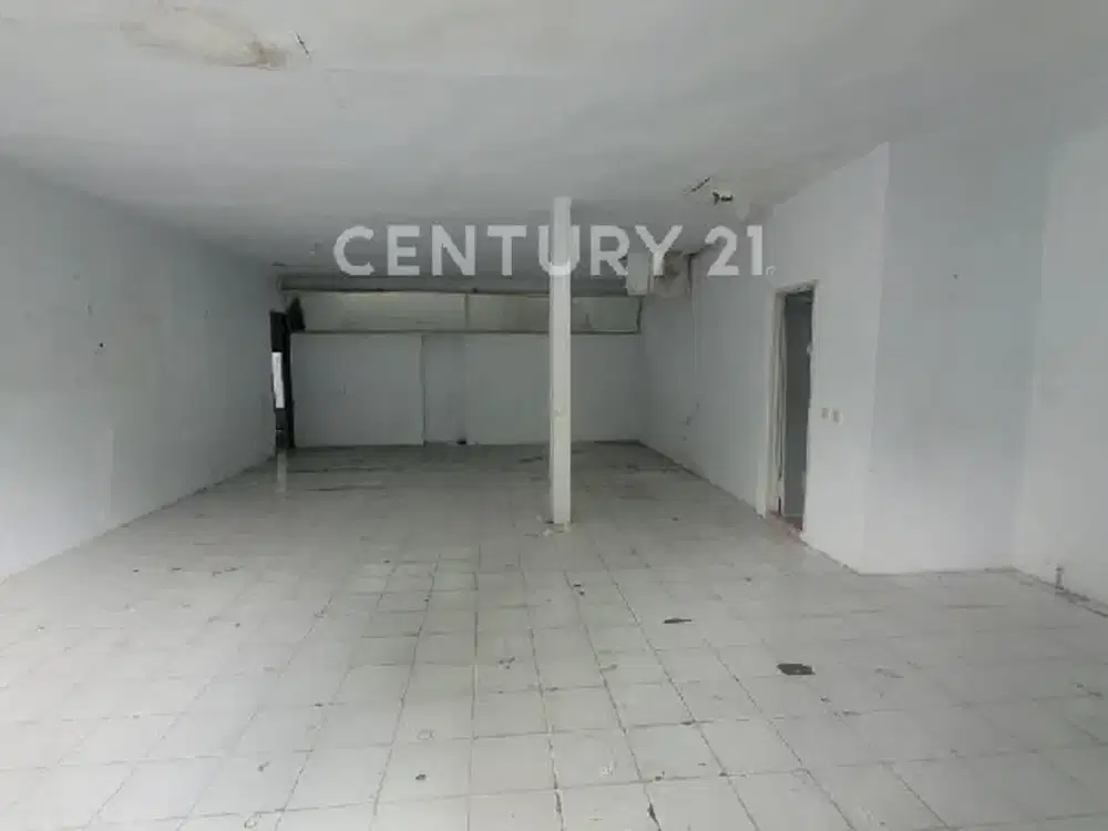 Rumah Tua Lokasi Strategis Di Jakarta Timur Jalan Lebar Tdk Kumuh