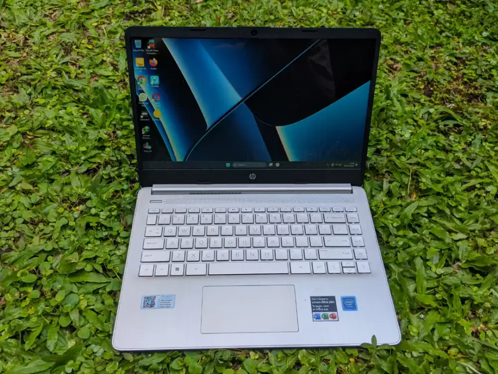 LAPTOP MURAH IRIT BATERAI 14 INCH DDR4