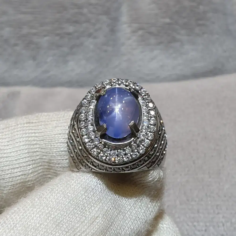 Natural Blue Star Sapphire Srilanka 5.86 crt