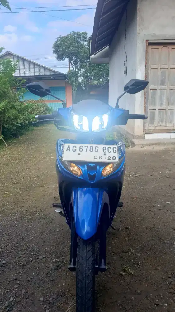 Motor bebek Jupiter Z1 warna biru