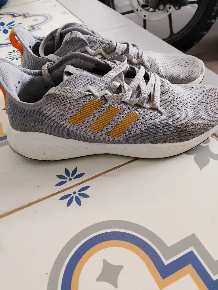 Adidas FLUIDFLOW Abu2 list Kuning 42⅔