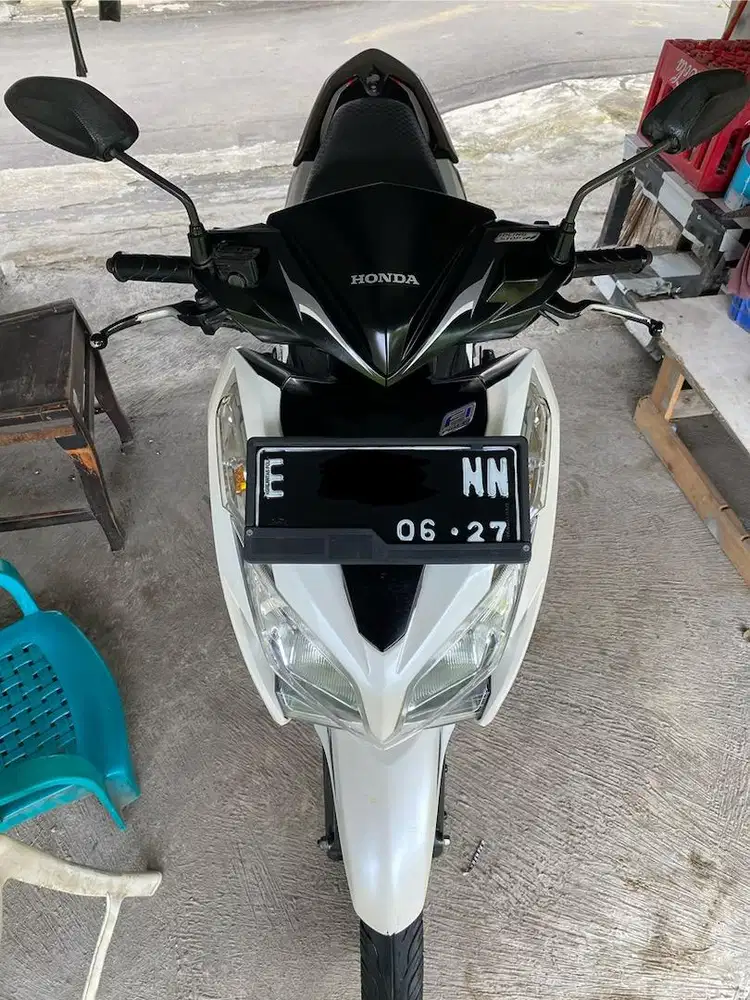 Honda Vario 2014 White Silver